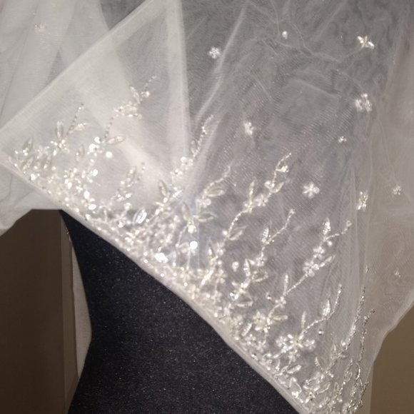NWT! CLEARANCE! 8 ft long Embroidered Wedding Wrap - Picture 3 of 8